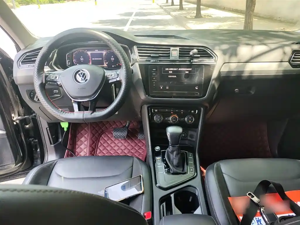 Volkswagen Tiguan L 2020 — фото 10