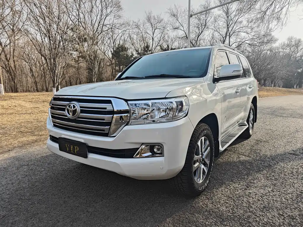 Toyota Land Cruiser 2016 — фото 2