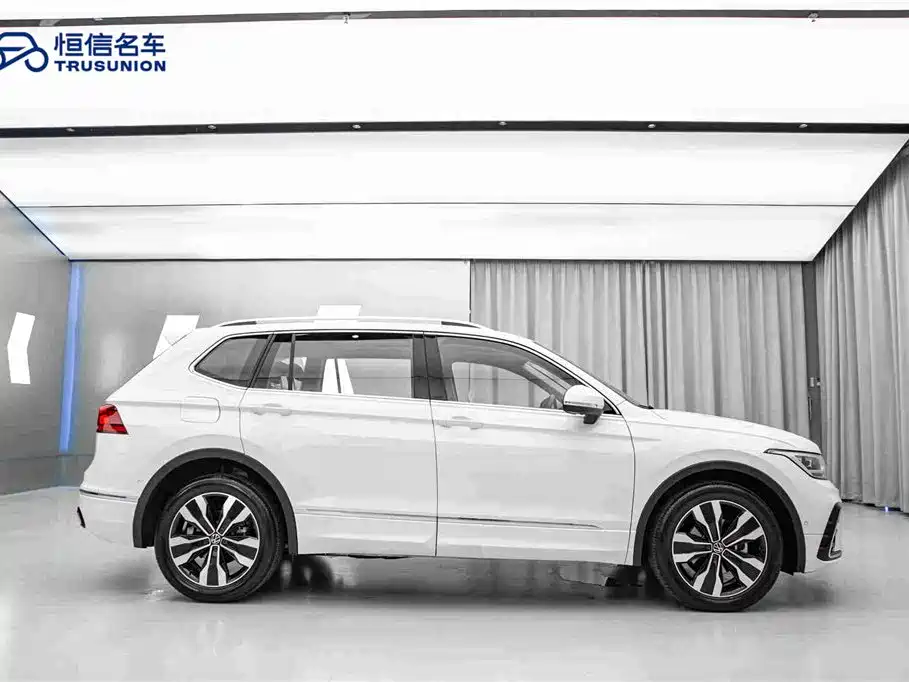 Volkswagen Tiguan L 2024 — фото 4