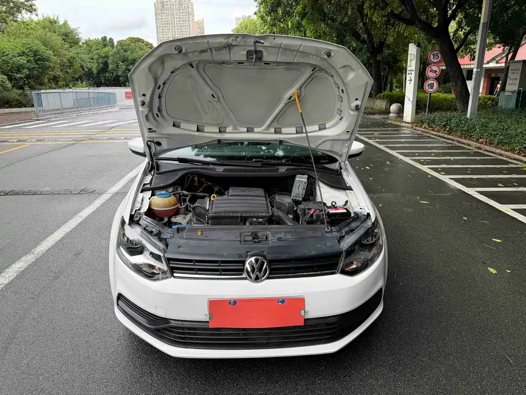Volkswagen Polo 2017 — фото 13