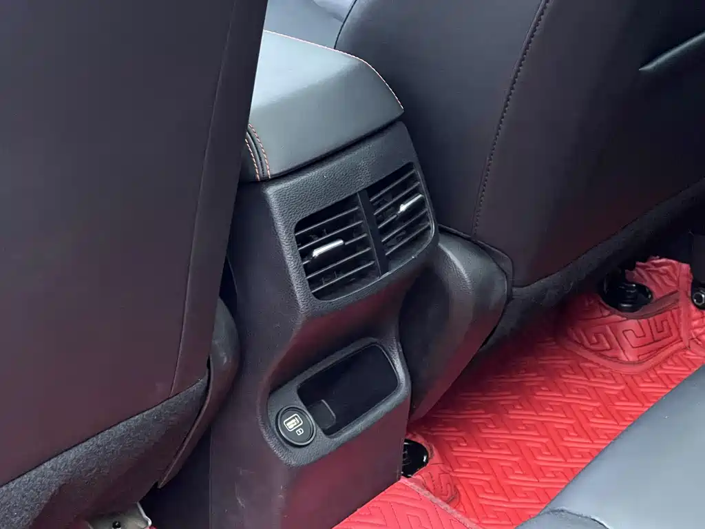 Kia KX3 2023 — фото 15