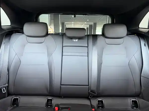 Mercedes-Benz GLA 2023