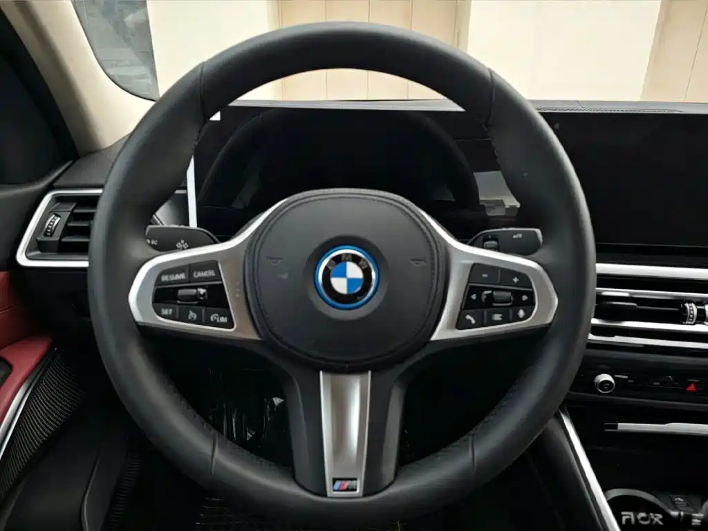 BMW i3 2026 — фото 8