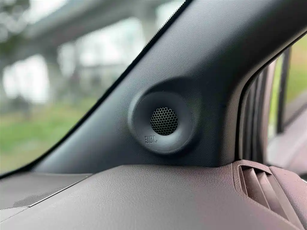 Toyota Sienna 2022 — фото 13