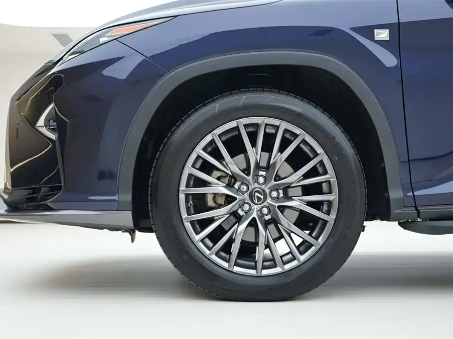 Lexus RX 2017 — фото 16