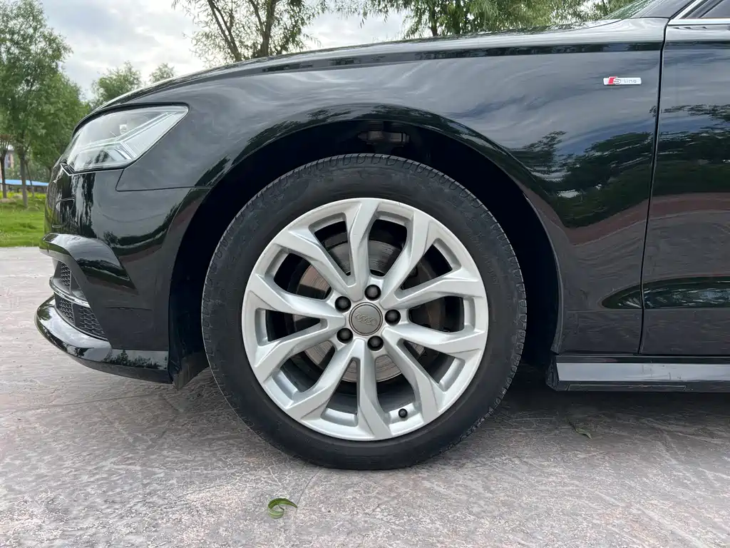 Audi A6L 2018 — фото 11