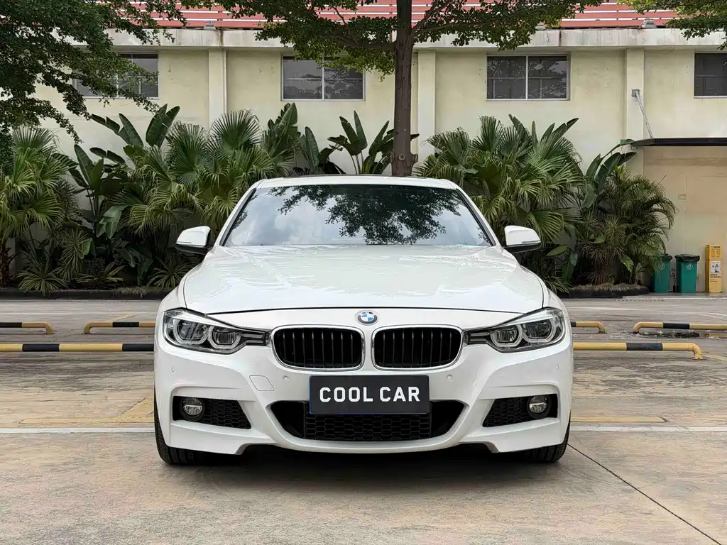BMW 3 Series 2018 — фото 2