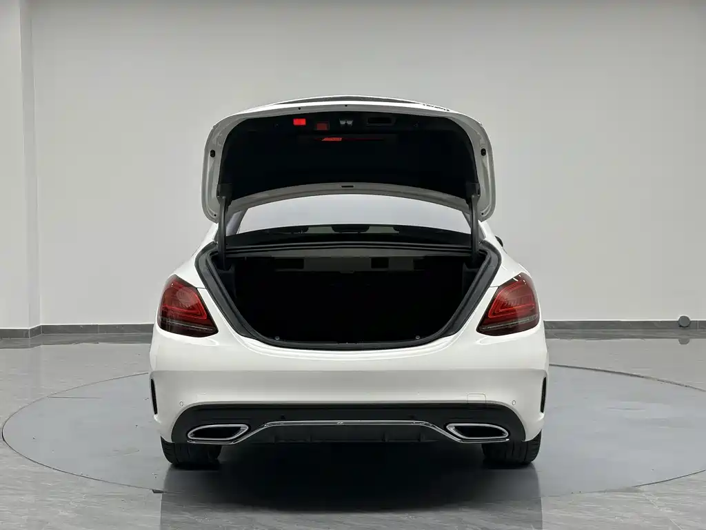 Mercedes-Benz C-Class 2020 — фото 26