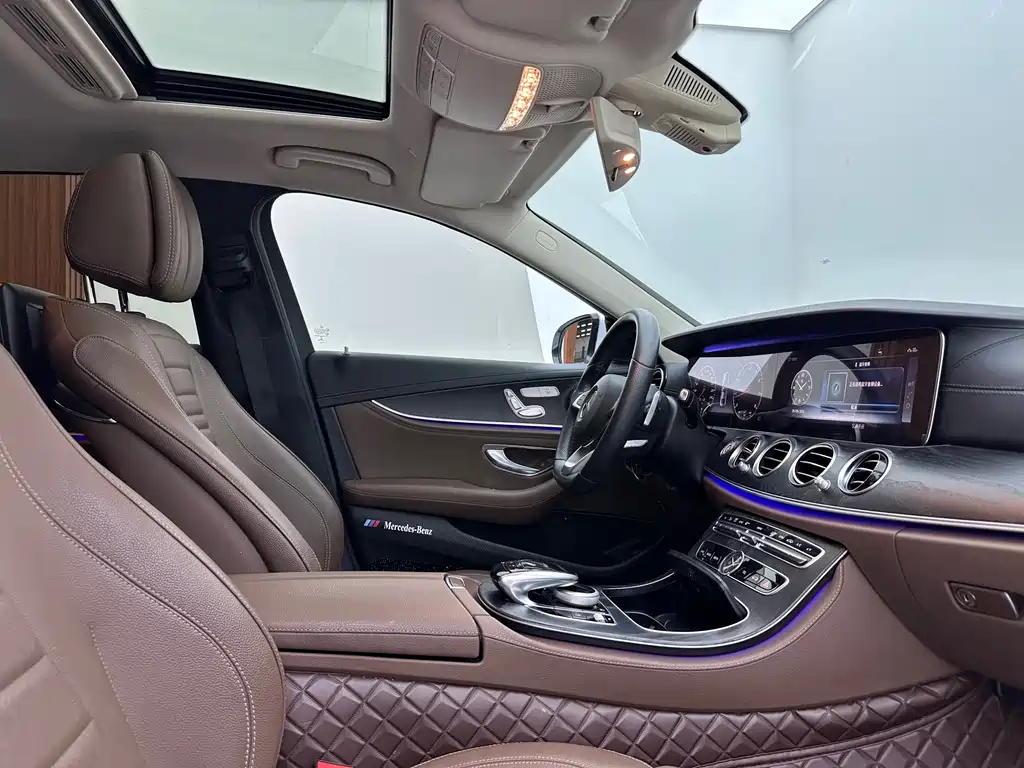 Mercedes-Benz E-Class 2018 — фото 15
