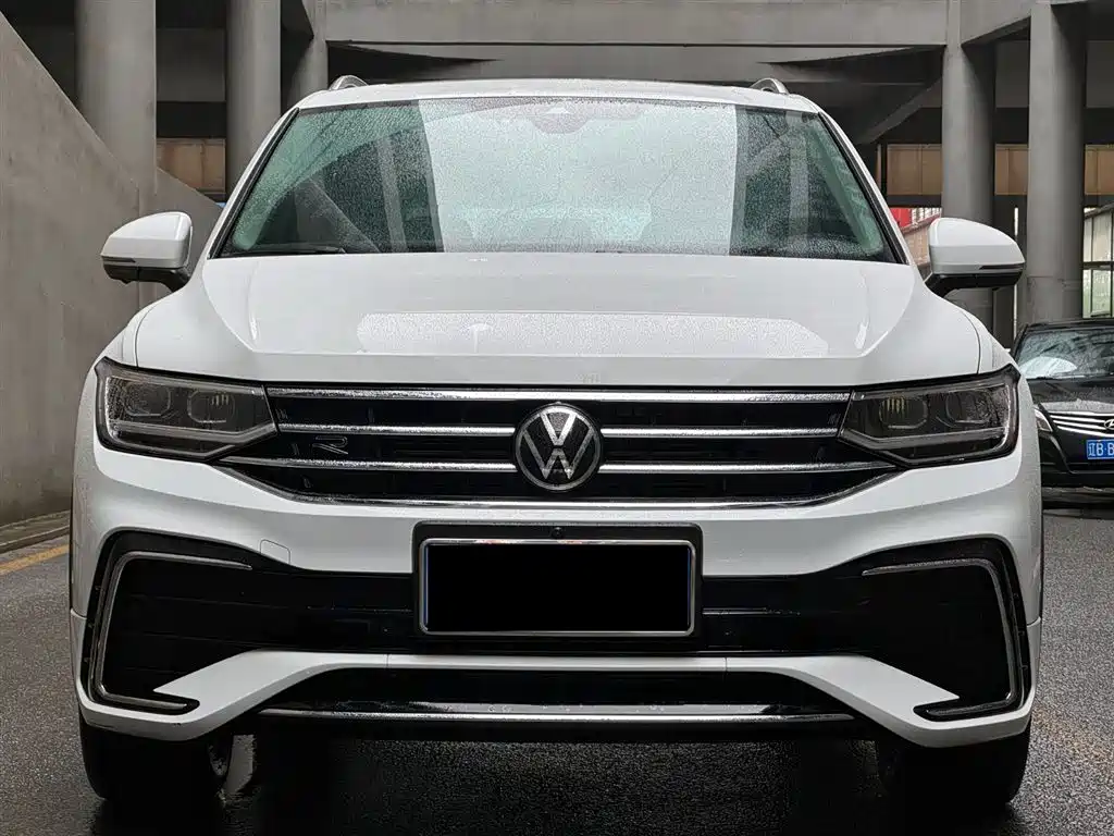 Volkswagen Tiguan L 2023 — фото 2
