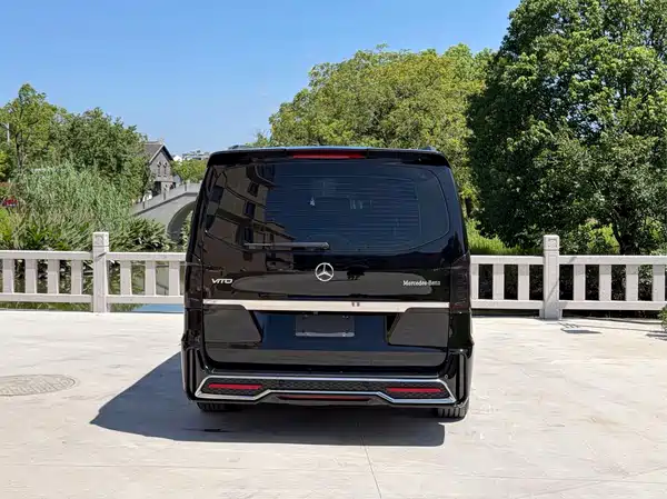 Mercedes-Benz Vito 2024