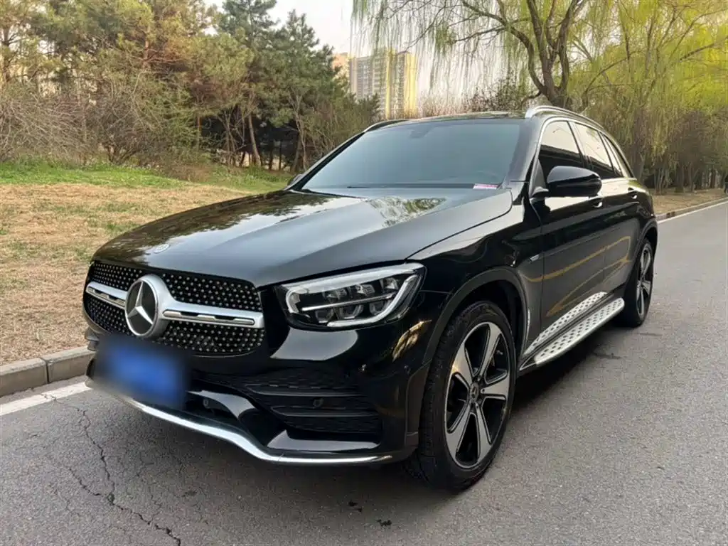 Mercedes-Benz GLC 2022 — фото 1