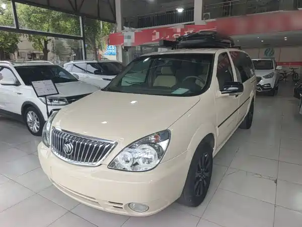Buick GL8 2013