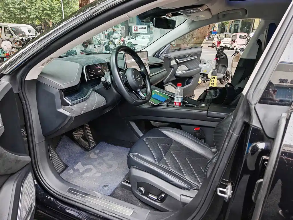 Zeekr 001 2023 — фото 3