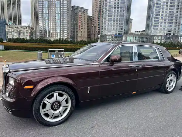 Rolls-Royce Phantom 2006