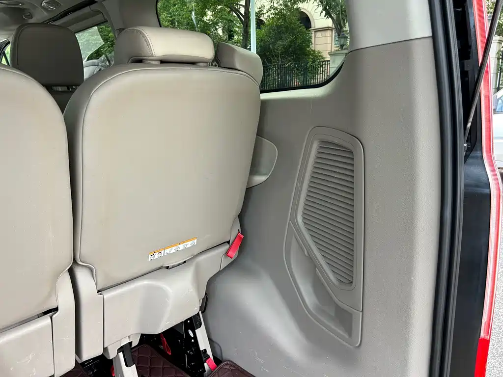 Ford Tourneo 2019 — фото 26