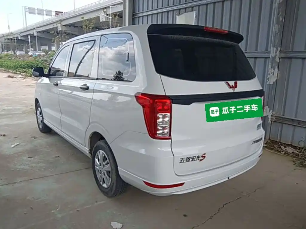 Wuling Hongguang 2024
