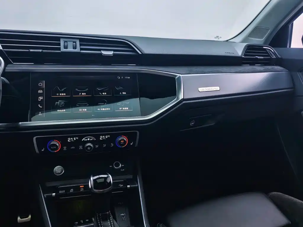 Audi Q3 Sportback 2020 — фото 16