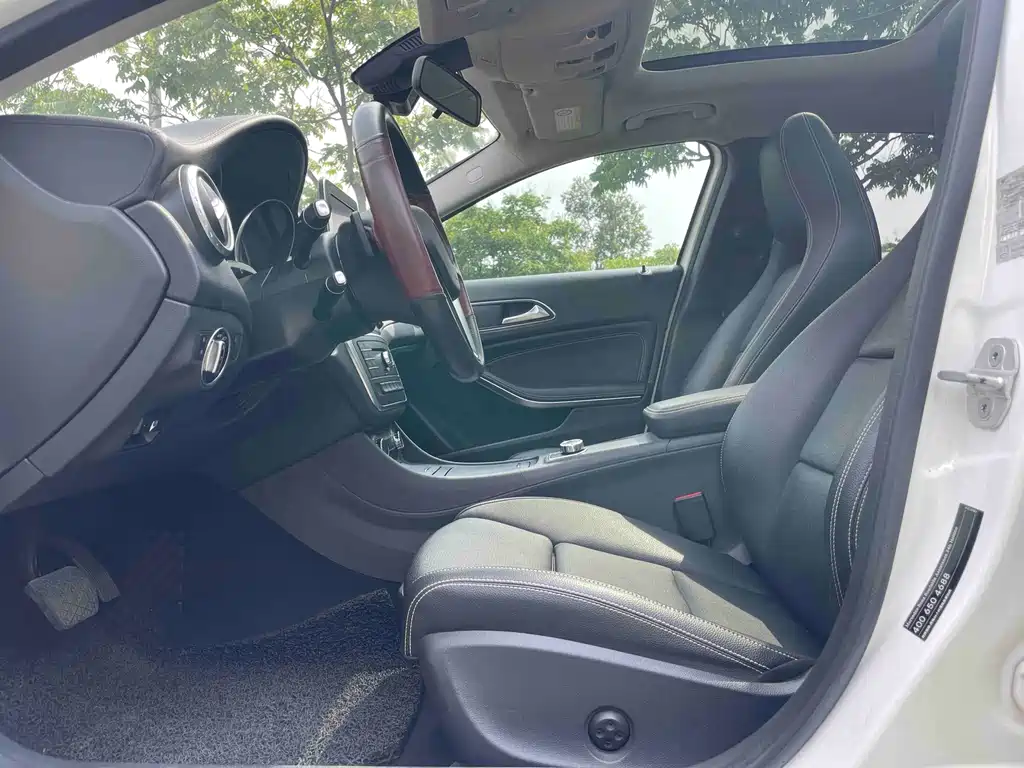Mercedes-Benz GLA 2016