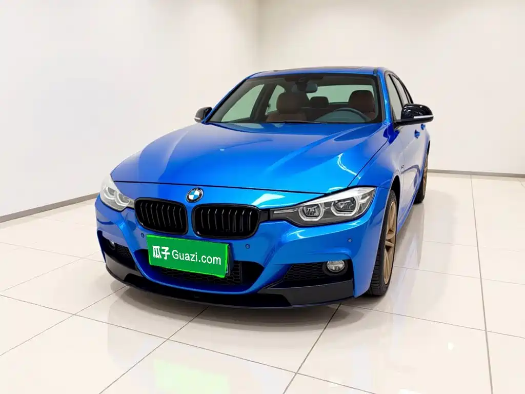 BMW 3 Series 2018 — фото 1
