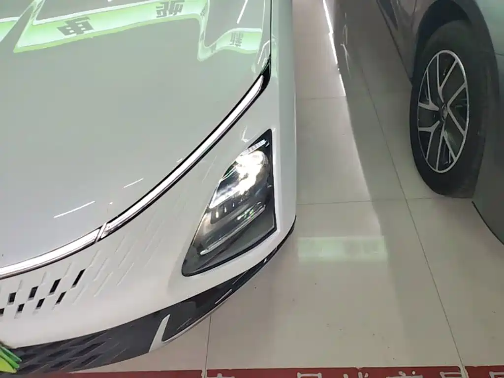 Wuling Starlight 2025 — фото 24