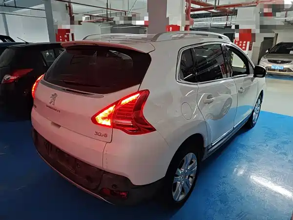 Peugeot 3008 2015