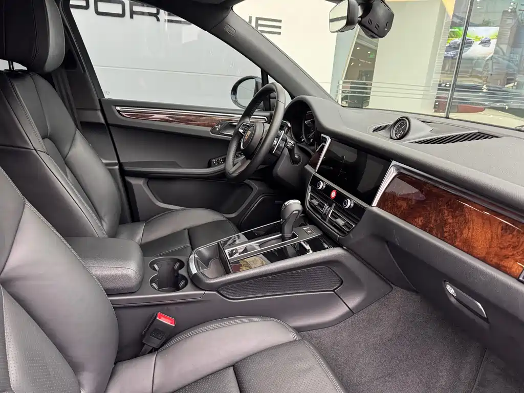 Porsche Macan 2022 — фото 21