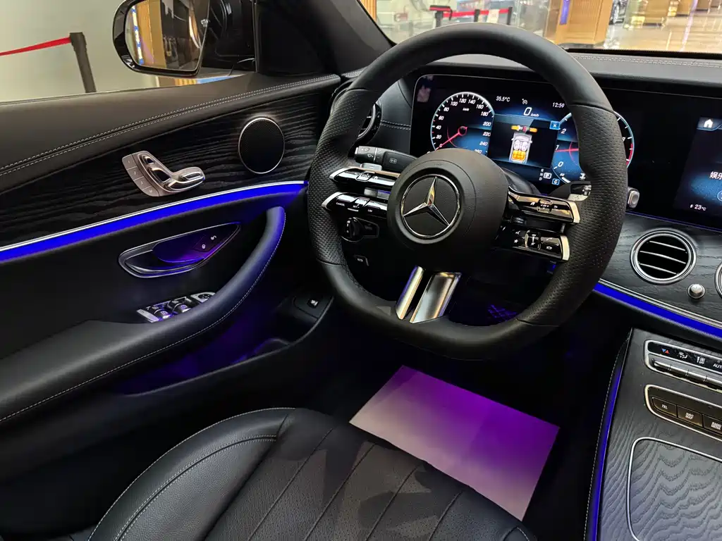 Mercedes-Benz E-Class 2022 — фото 14