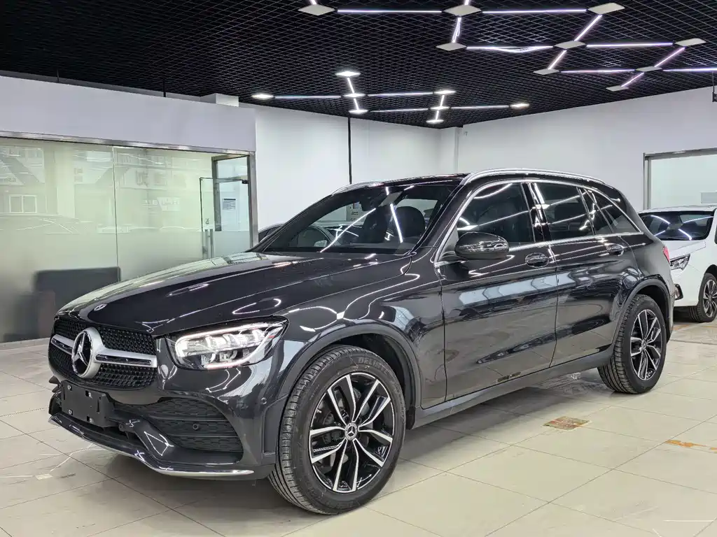 Mercedes-Benz GLC 2021 — фото 1