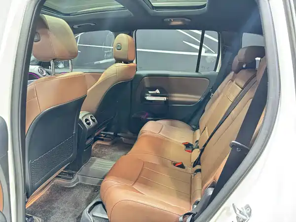 Mercedes-Benz GLB 2024