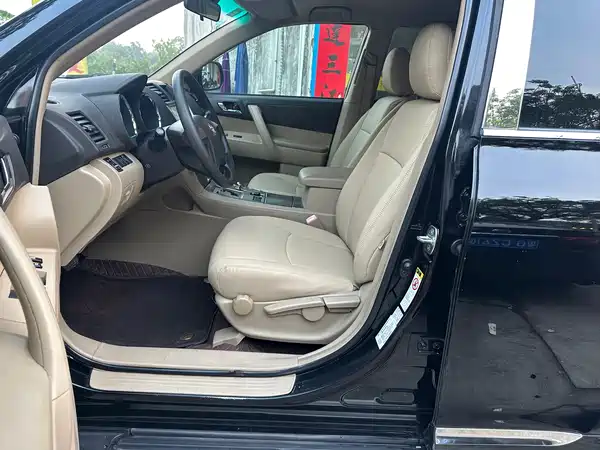 Toyota Highlander 2011
