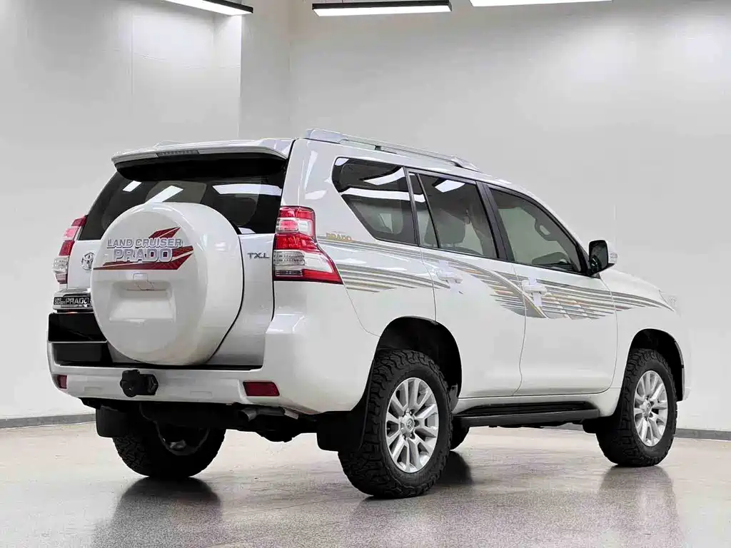 Toyota Prado 2017 — фото 27