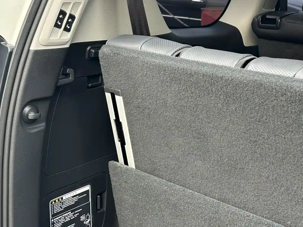 Toyota Prado 2019 — фото 9
