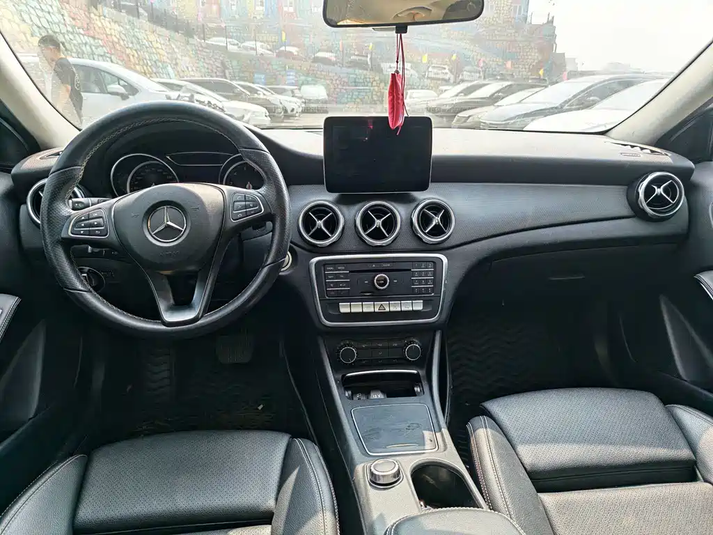 Mercedes-Benz GLA 2017 — фото 7
