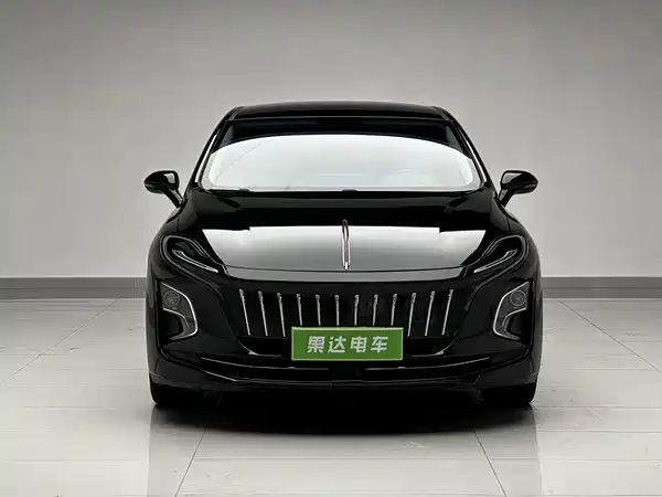 Hongqi E-QM5 2025