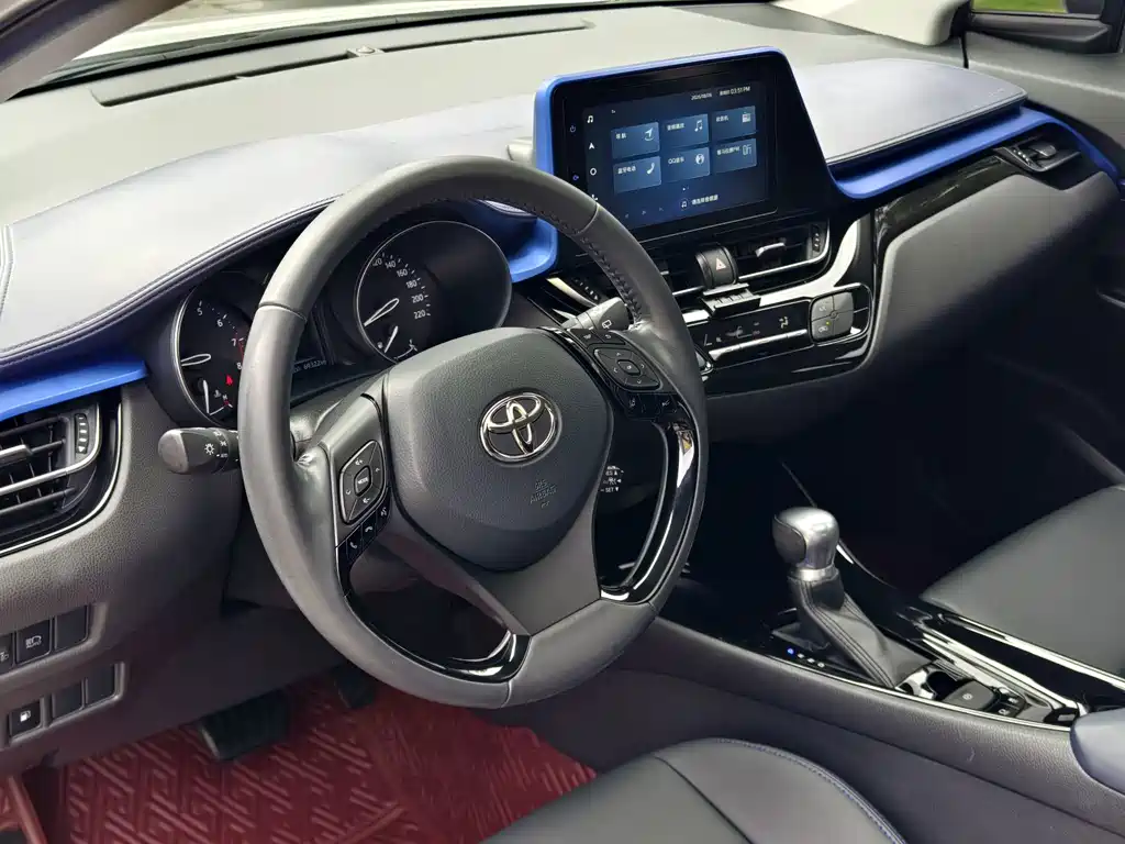 Toyota C-HR 2022 — фото 9