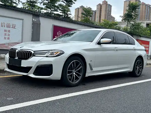 BMW 5 Series 2023