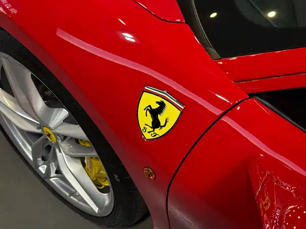 Ferrari 488 2016