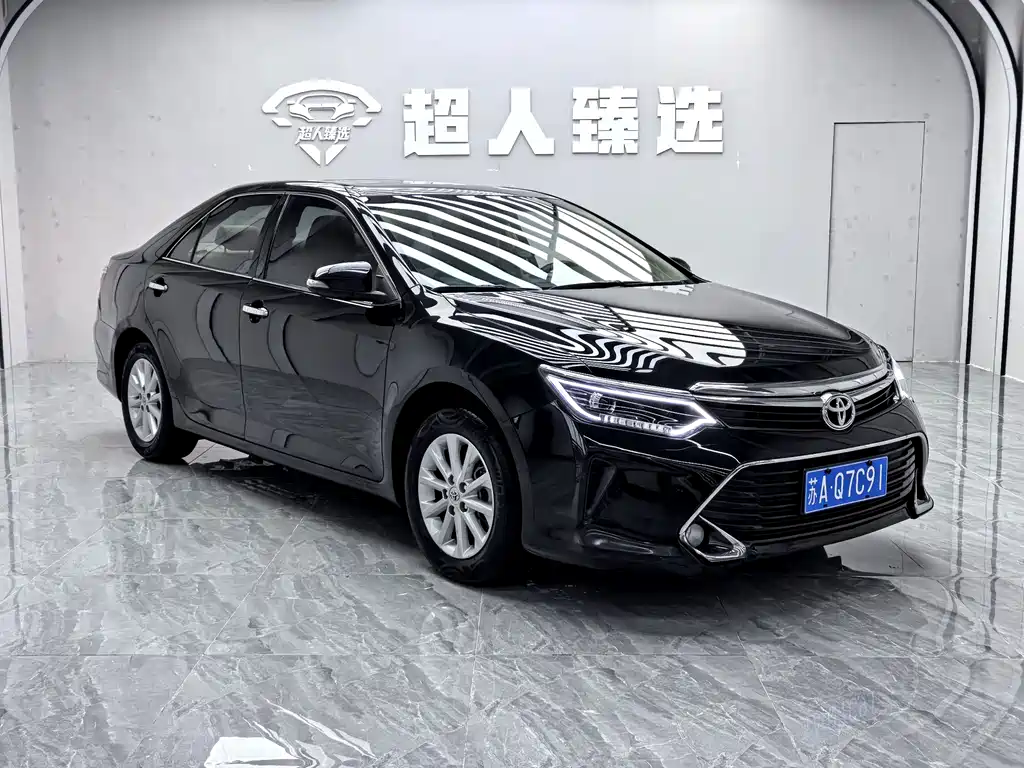 Toyota Camry 2017 — фото 3