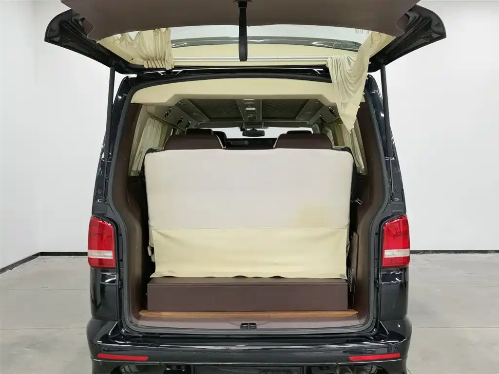 Volkswagen Caravelle 2016 — фото 16