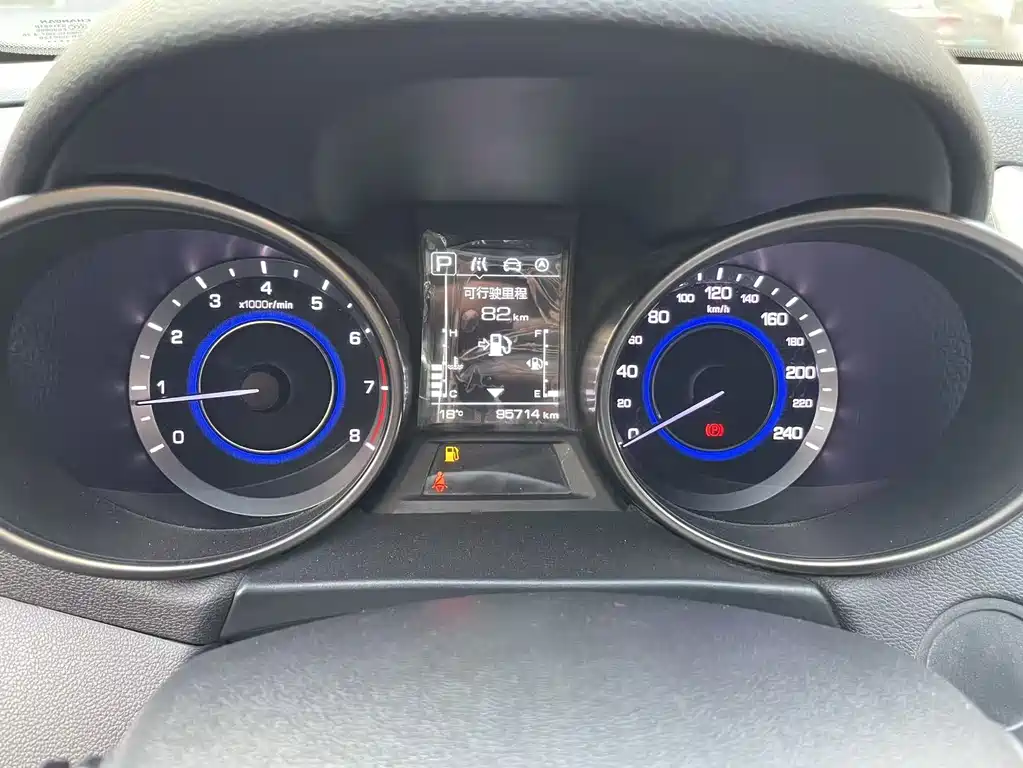 Changan Eado XT 2016 — фото 12