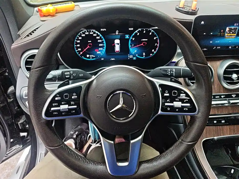 Mercedes-Benz GLC 2021 — фото 15