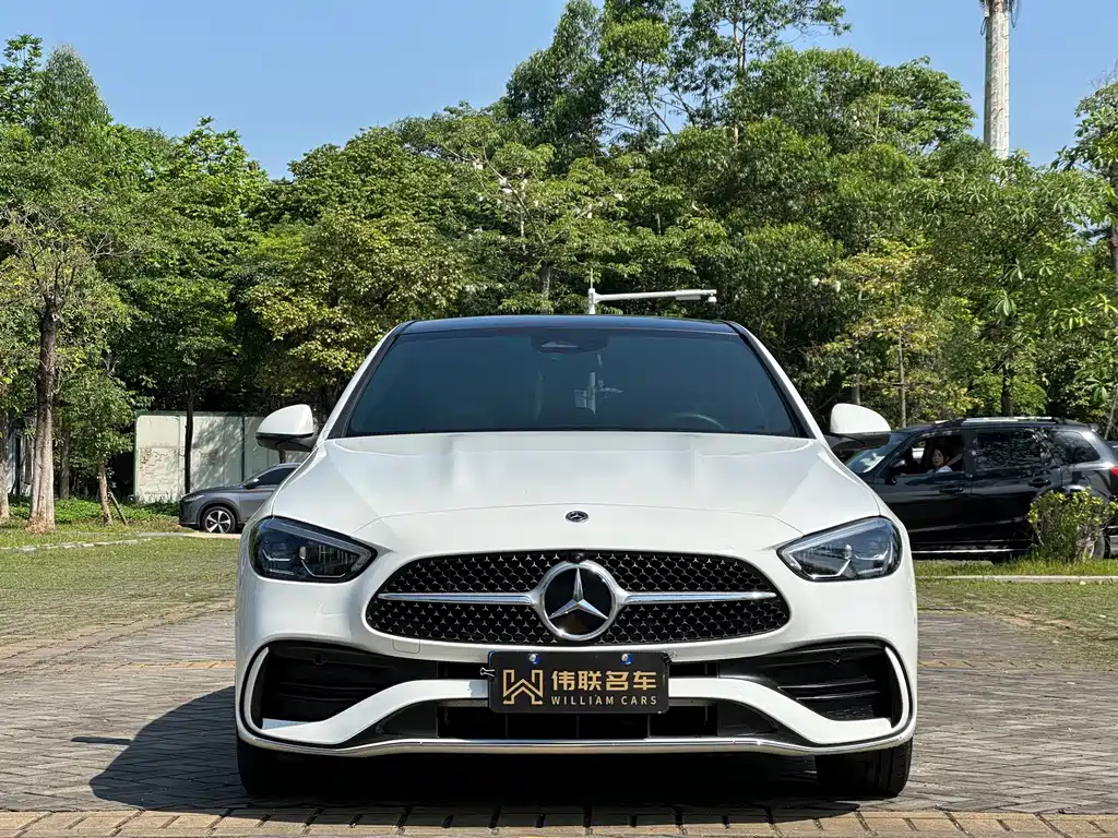 Mercedes-Benz C-Class 2025 — фото 2