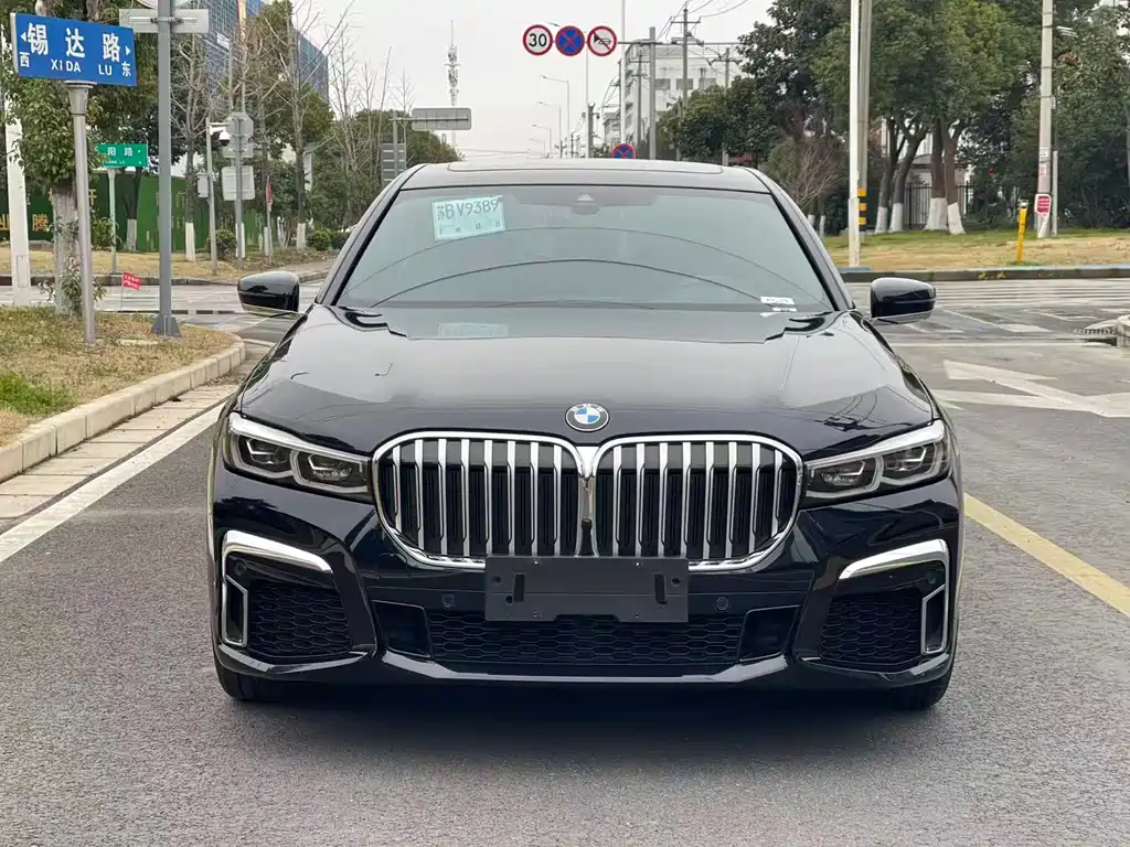 BMW 7 Series 2020 — фото 2