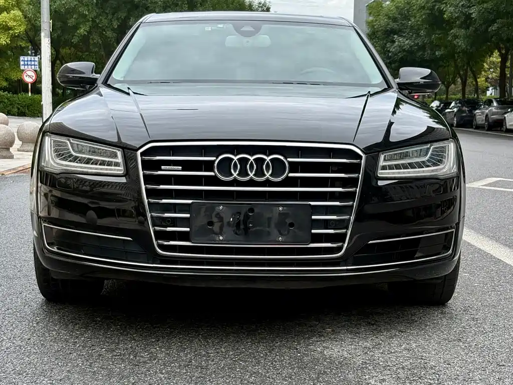 Audi A8 2017 — фото 2