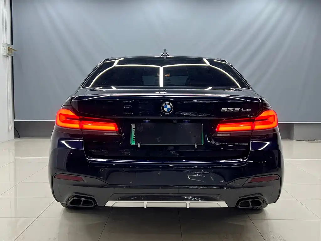 BMW 5 Series New Energy 2021 — фото 21