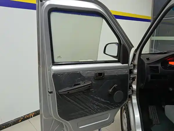 Wuling Rongguang 2014