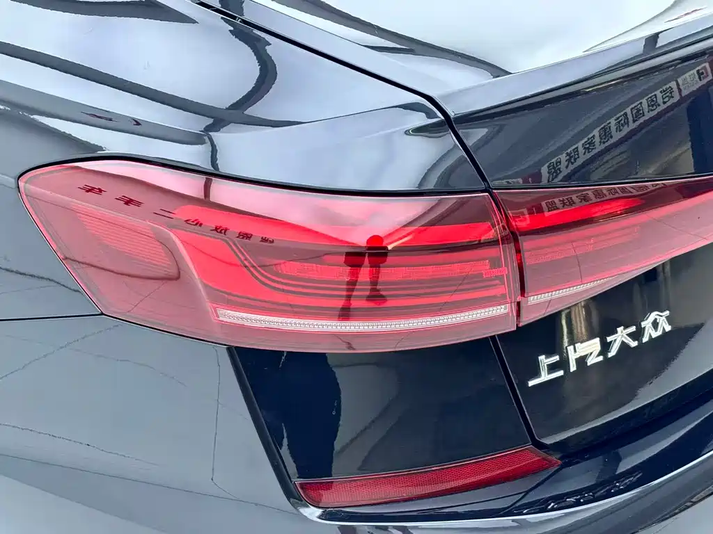 Volkswagen Passat 2022 — фото 16