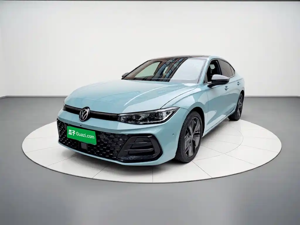 Volkswagen Passat 2024