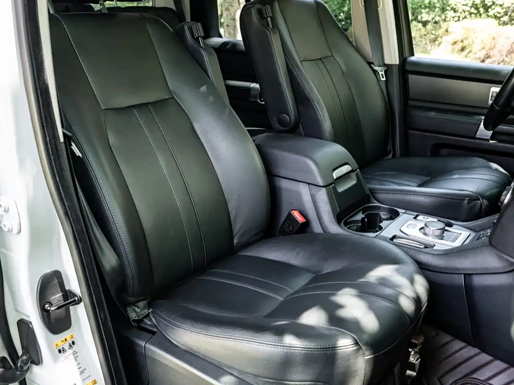 Land Rover Discovery 2016